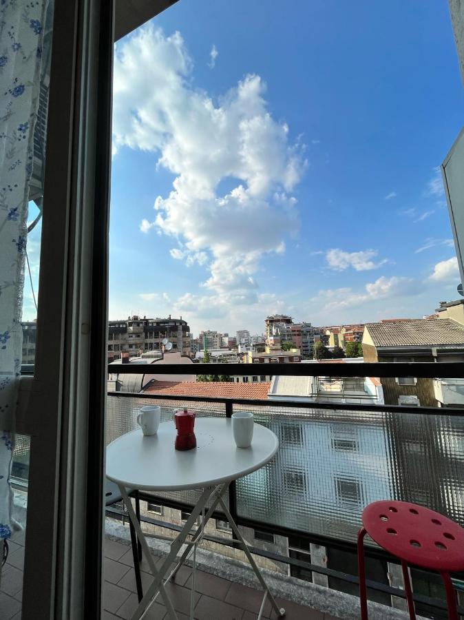 Fondazione Prada Apartment With Balcony Milán Exteriér fotografie
